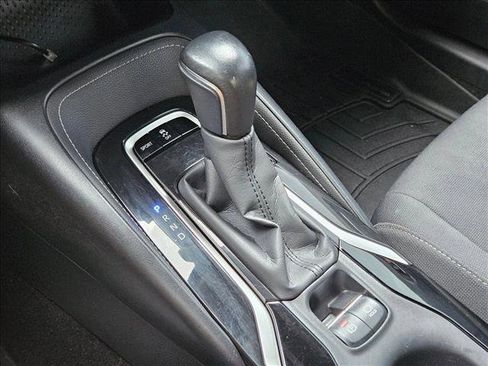 Used 2020 Toyota Corolla SE image 12