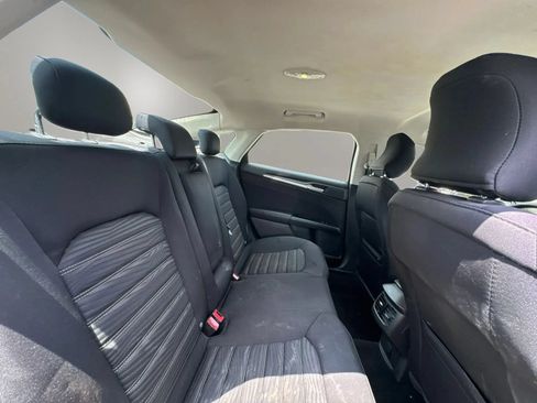 Used 2016 Ford Fusion SE FWD image 14
