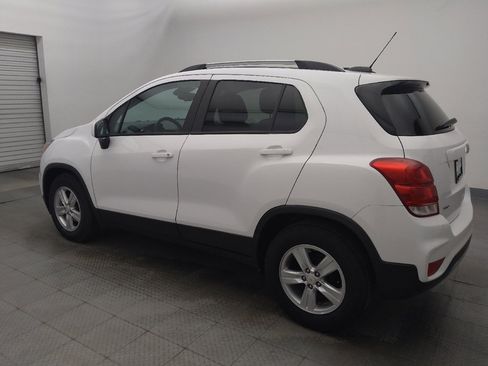 Used 2021 Chevrolet Trax LT FWD image 3