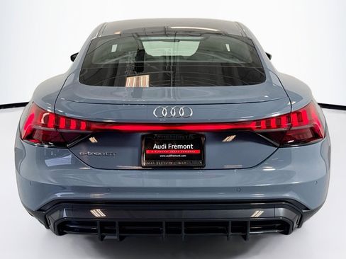Used 2023 Audi e-tron GT Premium Plus image 6