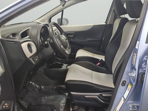 Used 2014 Toyota Yaris LE FWD image 10
