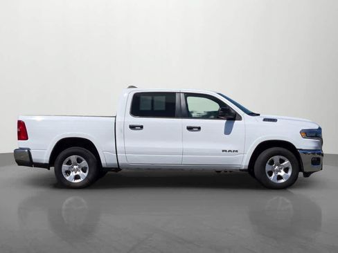 Used 2025 RAM 1500 Big Horn AWD/4WD image 7