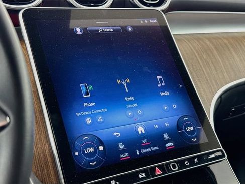 Used 2024 Mercedes-Benz GLC 300 image 14
