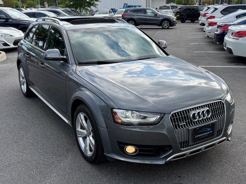 Used 2015 Audi A4 Prestige w/ Prestige Package AWD/4WD image 3