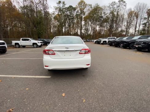 Used 2013 Toyota Corolla LE image 13