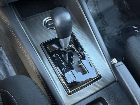 Used 2025 Mitsubishi Outlander Sport ES image 17