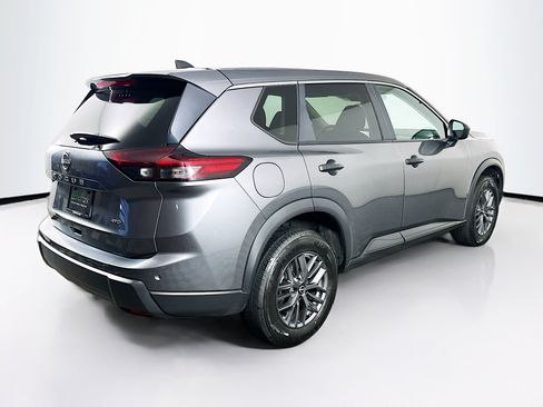 Used 2024 Nissan Rogue S AWD/4WD image 9
