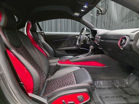Used 2019 Audi TT RS image 3
