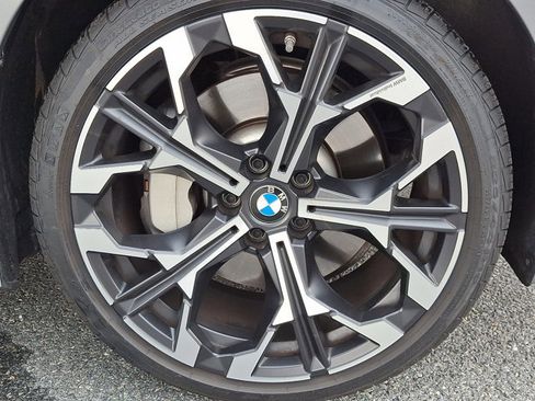 Certified 2025 BMW 330i xDrive Sedan w/ Premium Package image 8