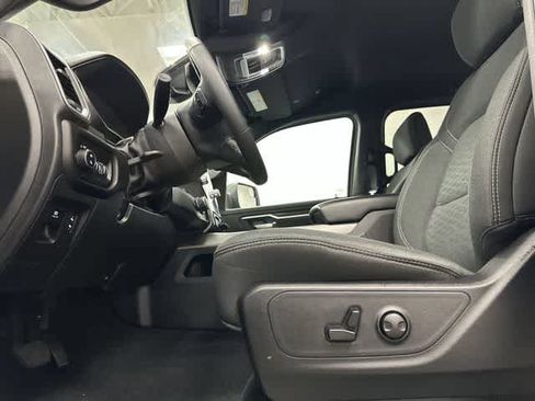 Used 2025 RAM 1500 Big Horn AWD/4WD image 27