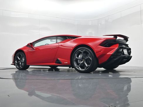 Used 2023 Lamborghini Huracan Tecnica image 59