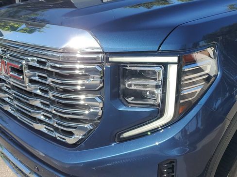 Certified 2023 GMC Sierra 1500 Denali w/ Denali Reserve Package AWD/4WD image 10
