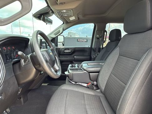 Used 2024 Chevrolet Silverado 2500 Custom w/ Custom Convenience Package AWD/4WD image 10