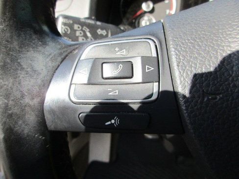 Used 2015 Volkswagen Eos Executive FWD image 28