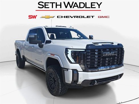 Used 2024 GMC Sierra 2500 Denali Ultimate w/ Max Trailering Package image 1