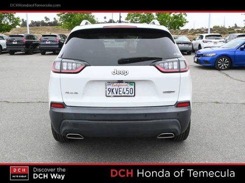 Used 2019 Jeep Cherokee Latitude Plus w/ Comfort/Convenience Group AWD/4WD image 6