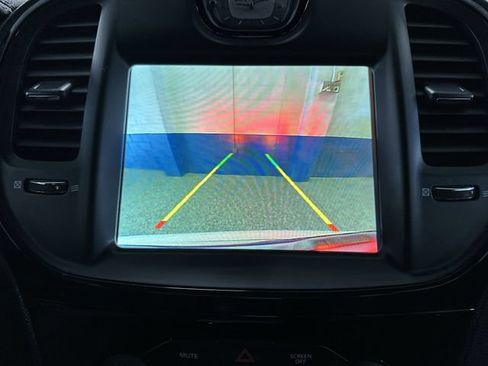 Used 2017 Chrysler 300 S image 9