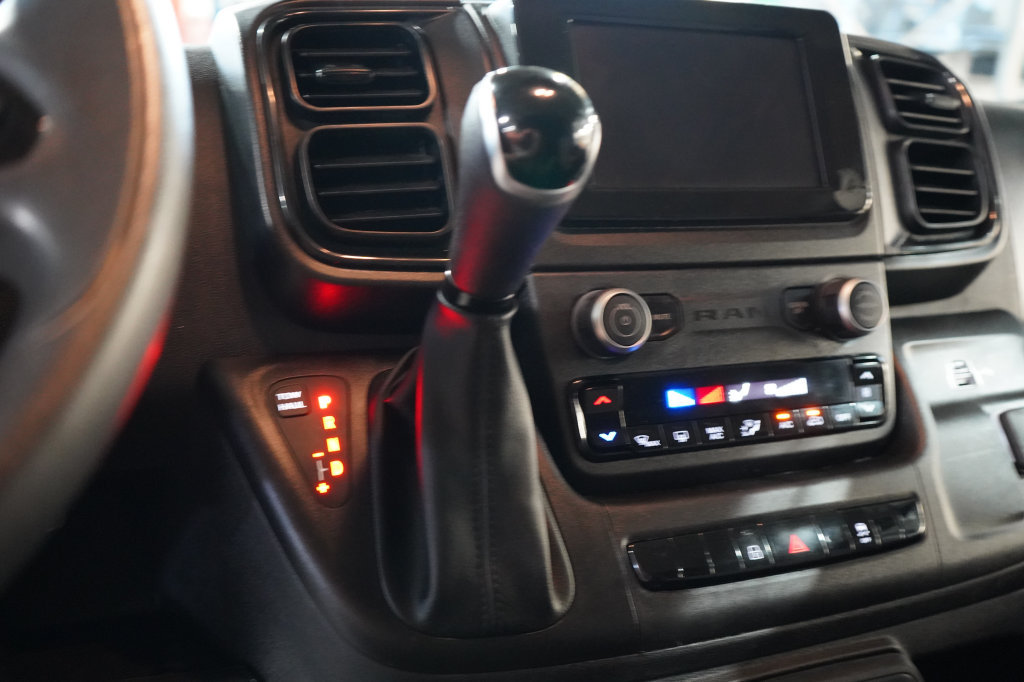 Used 2025 RAM ProMaster 3500 w/ Convenience Group FWD image 14