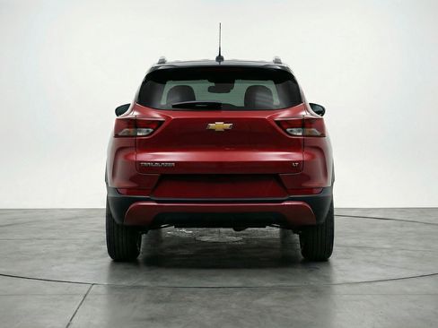 Used 2025 Chevrolet TrailBlazer LT FWD image 7