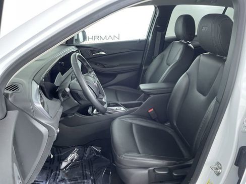 Used 2024 Buick Encore GX Sport Touring AWD/4WD image 19