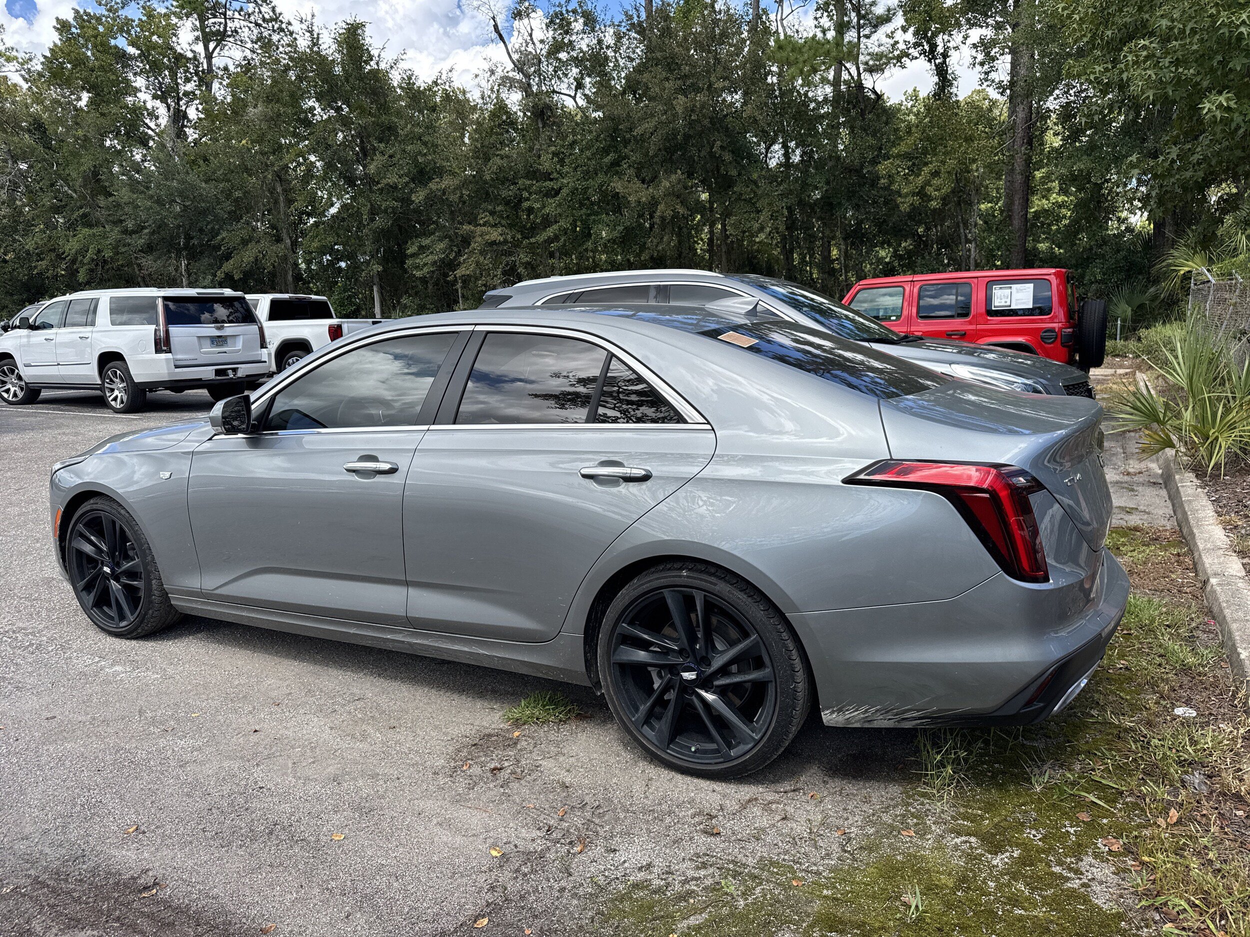 Certified 2024 Cadillac CT4 Luxury w/ LPO, Blue Accent Package RWD image 2
