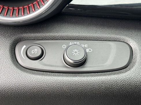 Used 2024 Chevrolet Trax RS w/ Driver Confidence Package image 29