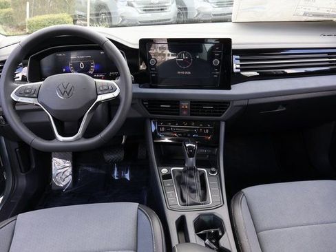 Used 2026 Volkswagen Jetta SE image 13