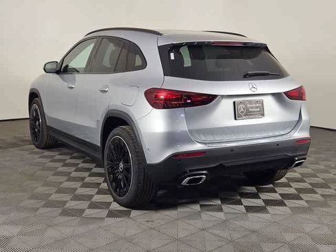 Used 2026 Mercedes-Benz GLA 250 4MATIC image 3