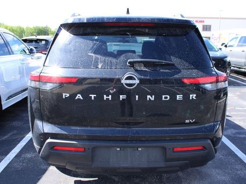 Used 2024 Nissan Pathfinder SV FWD image 6