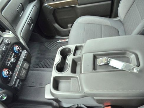 Used 2020 Chevrolet Silverado 1500 RST image 25