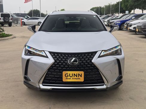 Used 2023 Lexus UX 250h FWD w/ Accessory Package (Z2) image 8