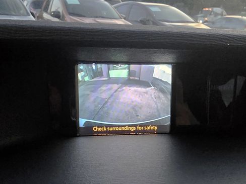 Used 2013 Toyota Sienna XLE image 66