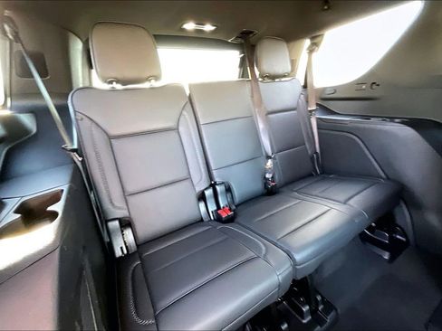 Used 2025 GMC Yukon Denali image 27