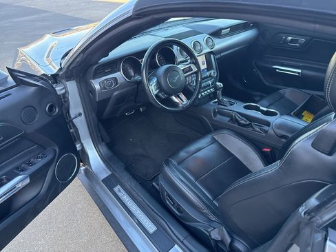 Used 2023 Ford Mustang Premium image 18