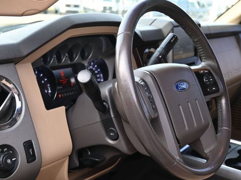 Used 2016 Ford F350 Lariat w/ Chrome Package image 20