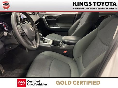Certified 2024 Toyota RAV4 LE AWD/4WD image 23
