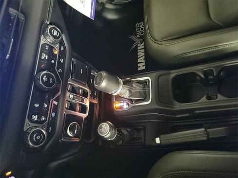 Used 2024 Jeep Wrangler High Altitude image 20