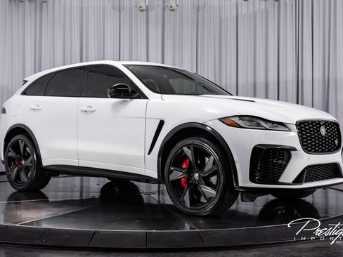 Used 2024 Jaguar F-PACE SVR image 23
