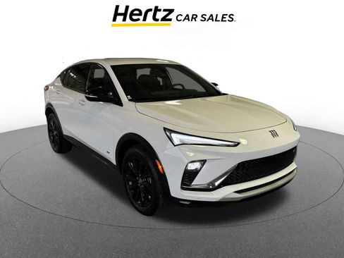 Used 2025 Buick Envista Sport Touring image 1