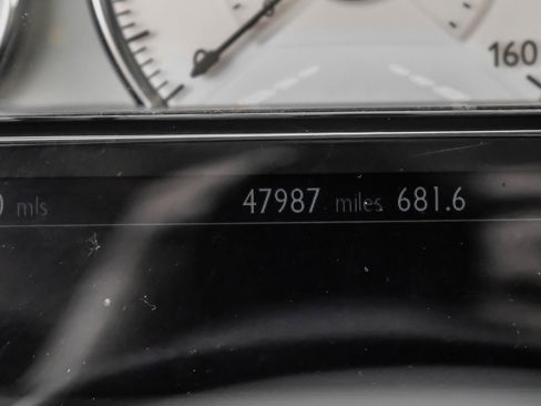 Used 2014 Rolls-Royce Ghost image 31