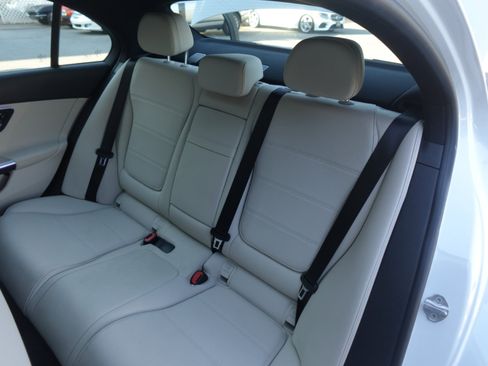 Used 2022 Mercedes-Benz C 300 4MATIC Sedan image 14