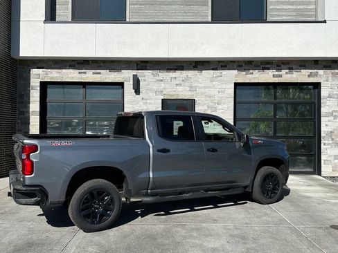Used 2021 Chevrolet Silverado 1500 LT Trail Boss w/ Bed Protection Package AWD/4WD image 3