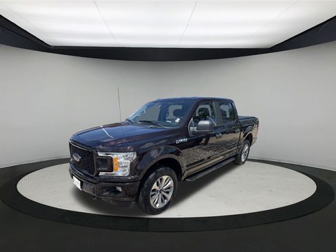 Used 2018 Ford F150 XL w/ Equipment Group 101A Mid AWD/4WD image 3