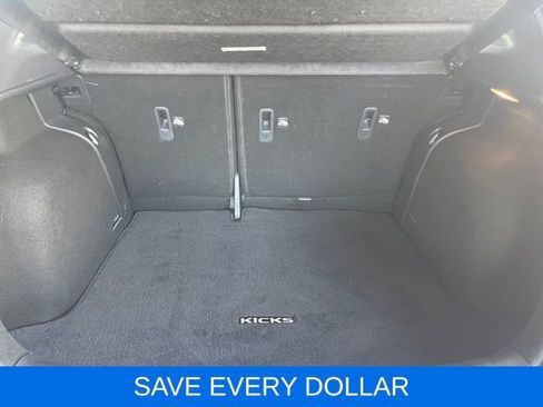 Used 2024 Nissan Kicks SR w/ SR Premium Package FWD image 27