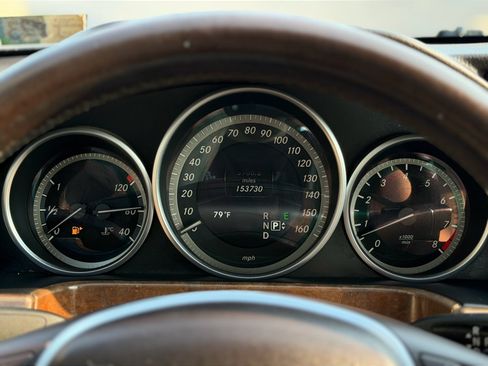 Used 2014 Mercedes-Benz E 350 4MATIC Sedan image 10