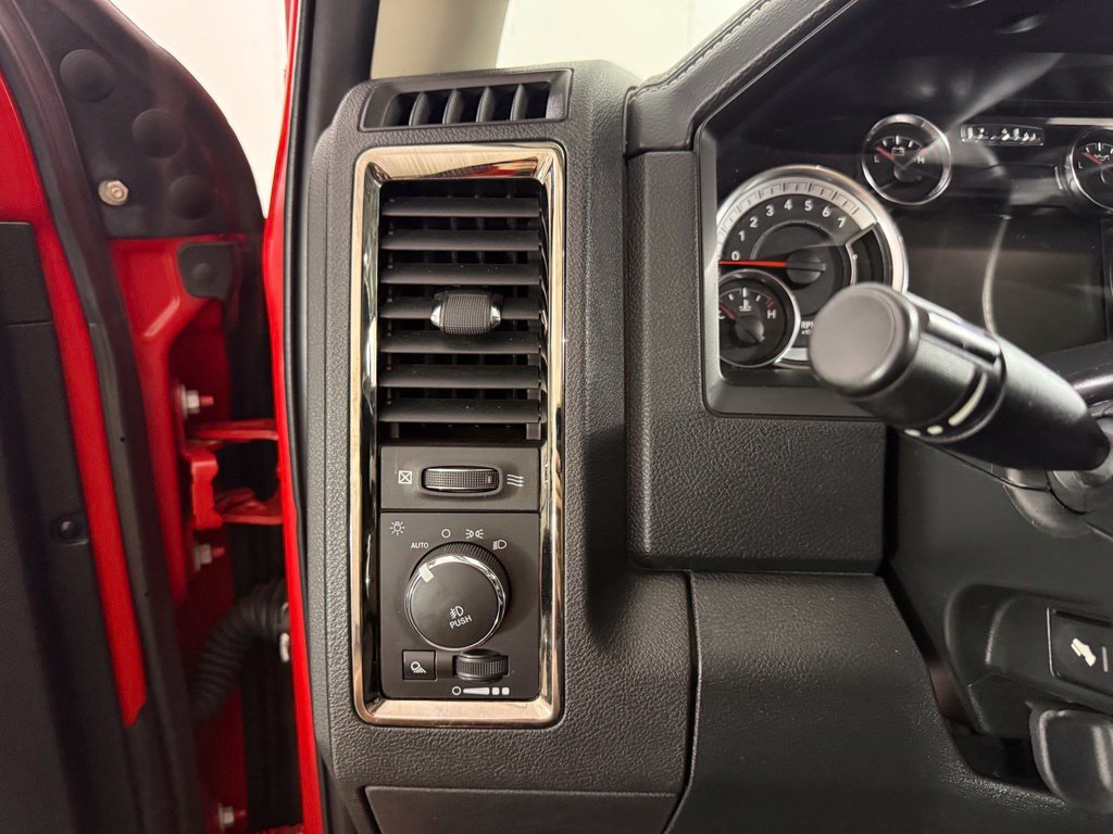 Used 2018 RAM 1500 Sport w/ Quick Order Package 26Q Night AWD/4WD image 15