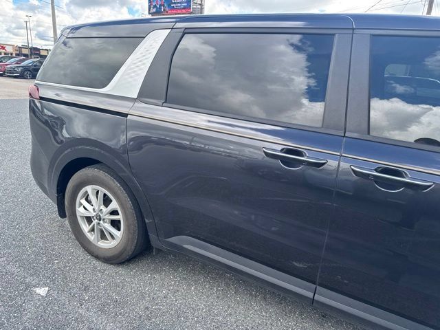 Used 2024 Kia Carnival LX FWD image 20