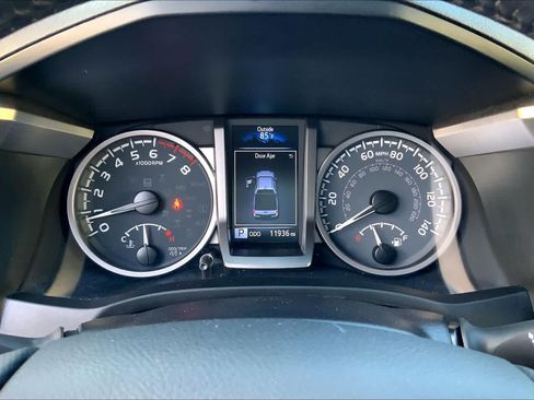 Used 2023 Toyota Tacoma SR5 RWD image 24