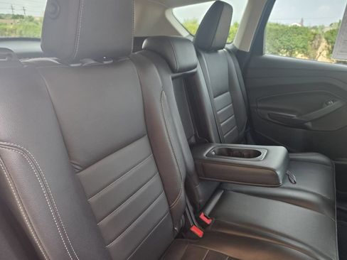 Used 2015 Ford Escape SE w/ Equipment Group 201A AWD/4WD image 23