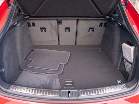 New 2026 Porsche Macan image 29